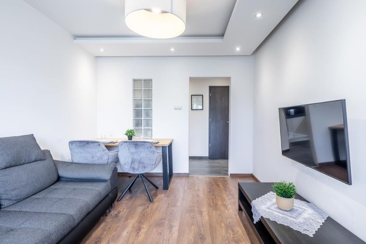 Cozy Quiet Apartment With A Balcony Budapest Exterior foto