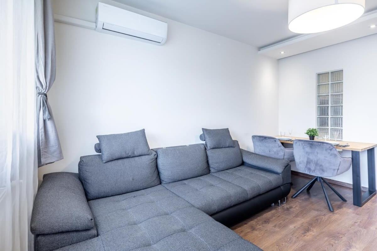 Cozy Quiet Apartment With A Balcony Budapest Exterior foto