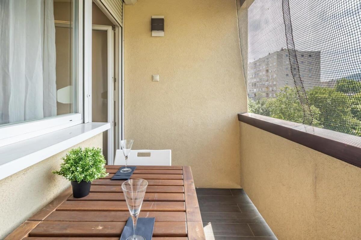 Cozy Quiet Apartment With A Balcony Budapest Exterior foto